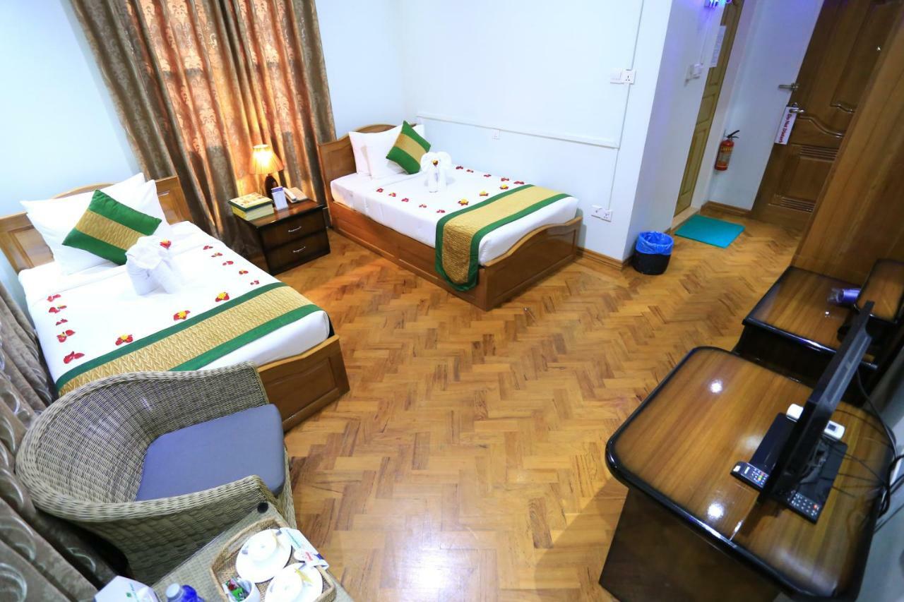 Great Feel Hotel Янгон Экстерьер фото